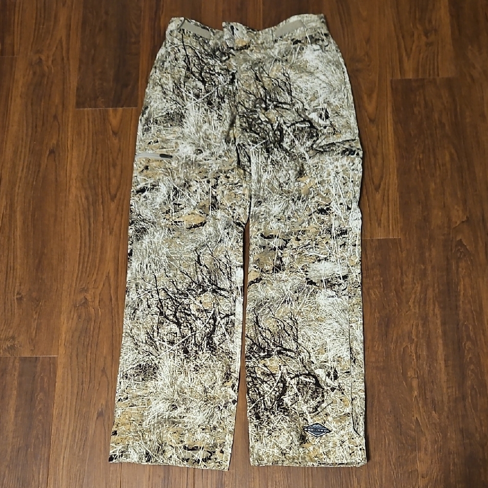 Columbia Men's Woodland Camo Cargo Pants